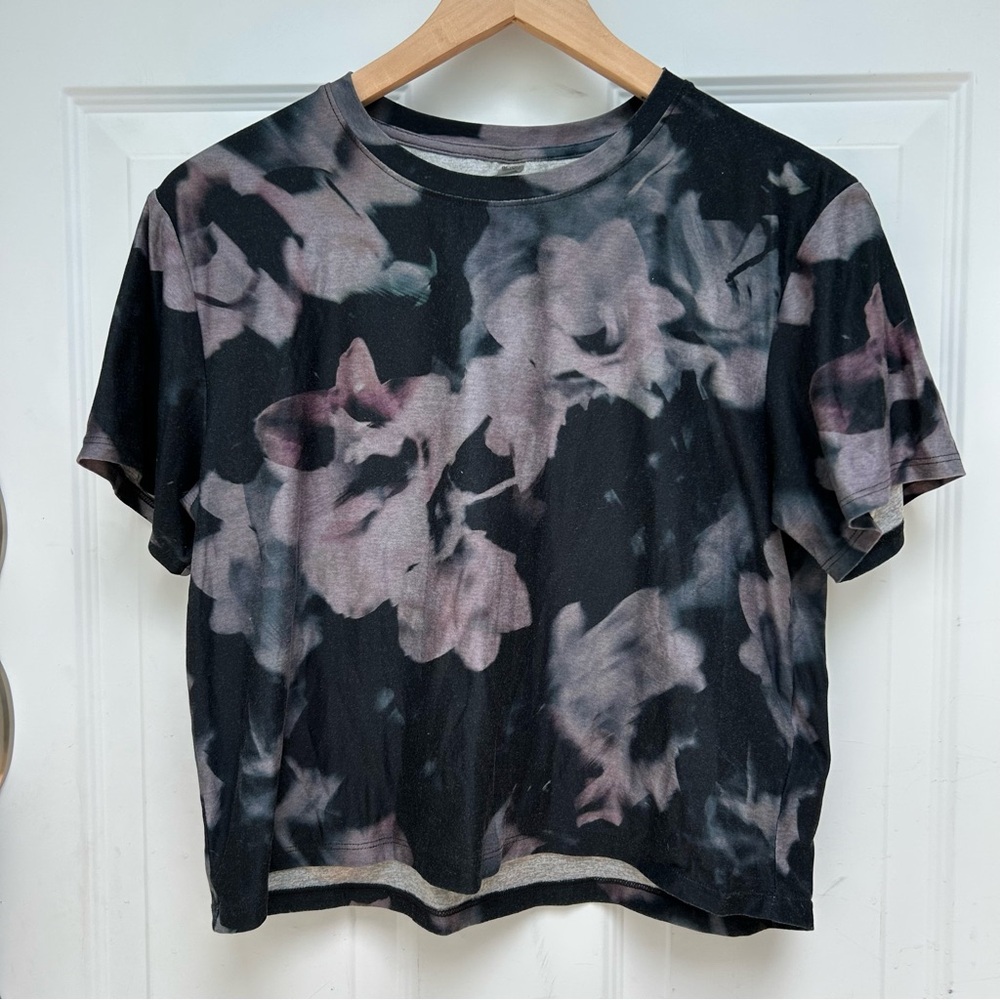 Beyond Yoga floral Graphic Crop Tee